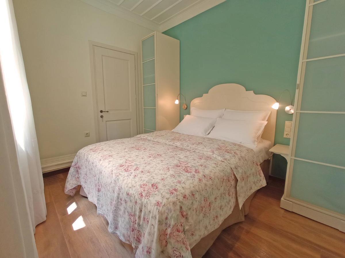 1930 Townhouse Kavala